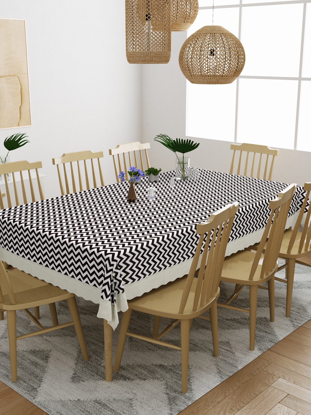 

DREAM WEAVERZ White & Black Zig- Zag Printed 8 Seater Rectangle Dining Table Cover