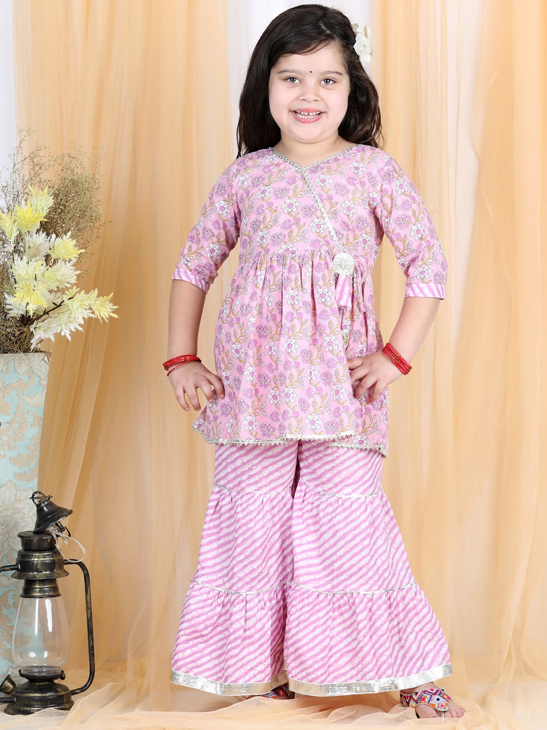 

LIL PITAARA Girls Mauve Printed Gotta Patti Pure Cotton Kurta with Sharara