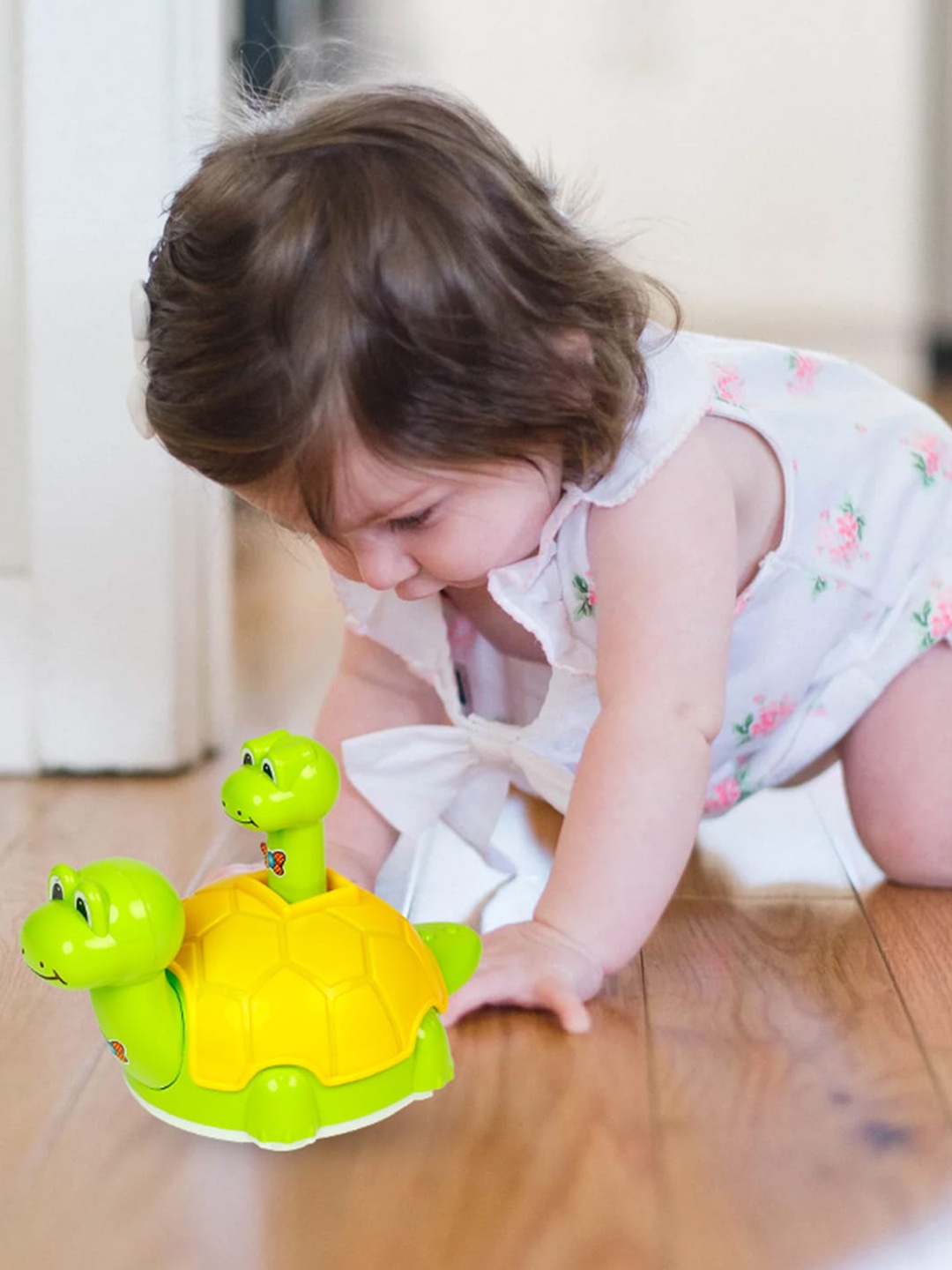 

WEMBLEY Unisex Kids Yellow & Green Push n Go Tortoise Toy
