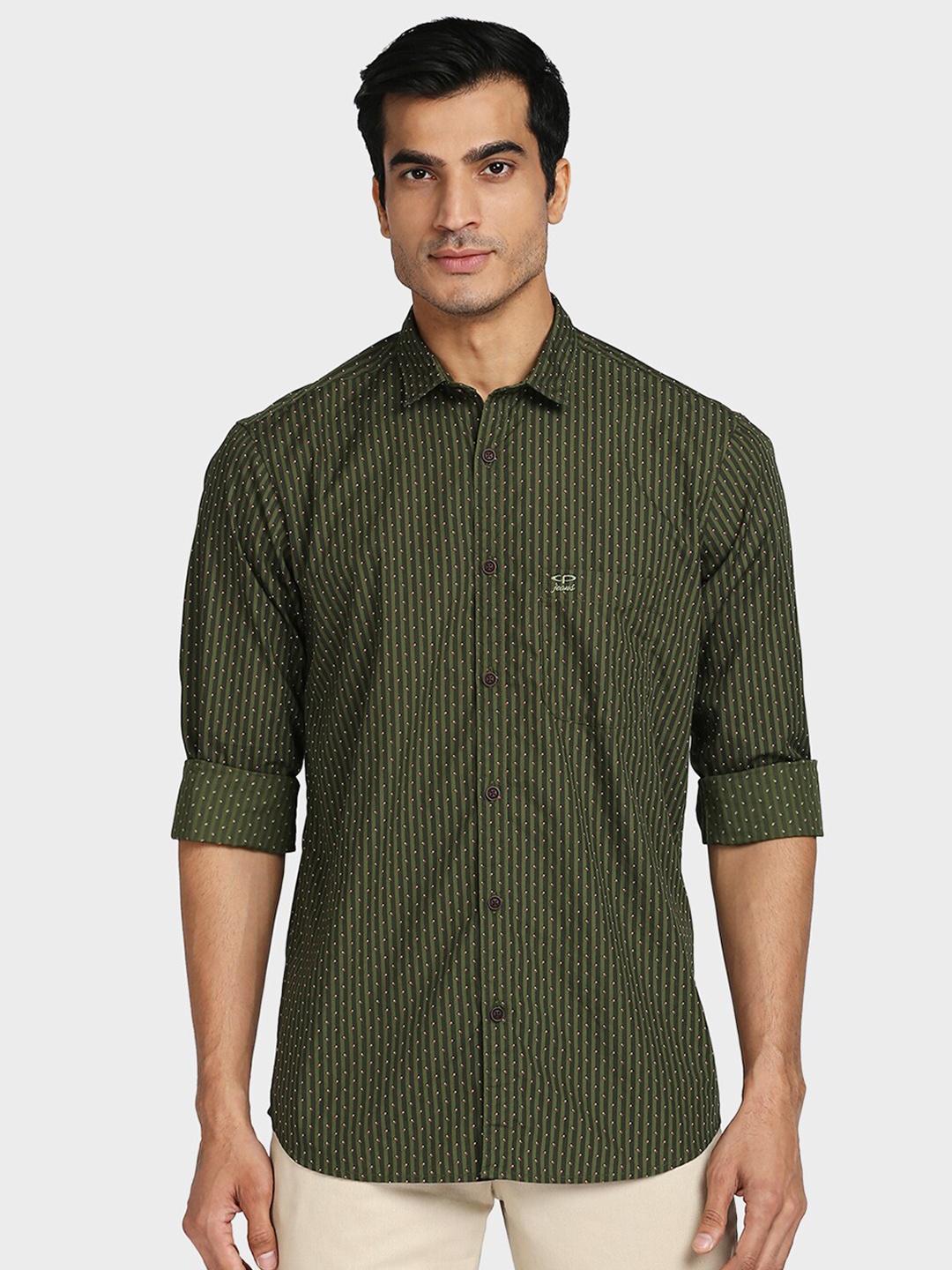 

ColorPlus Men Green Tailored Fit Striped Casual Shirt