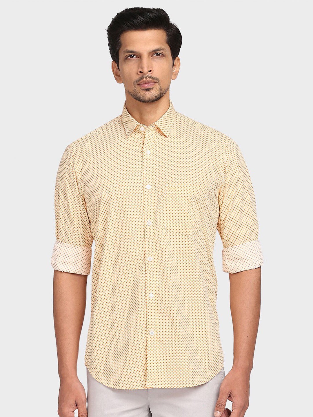 

ColorPlus Men Yellow Tailored Fit Printed Casual Shirt