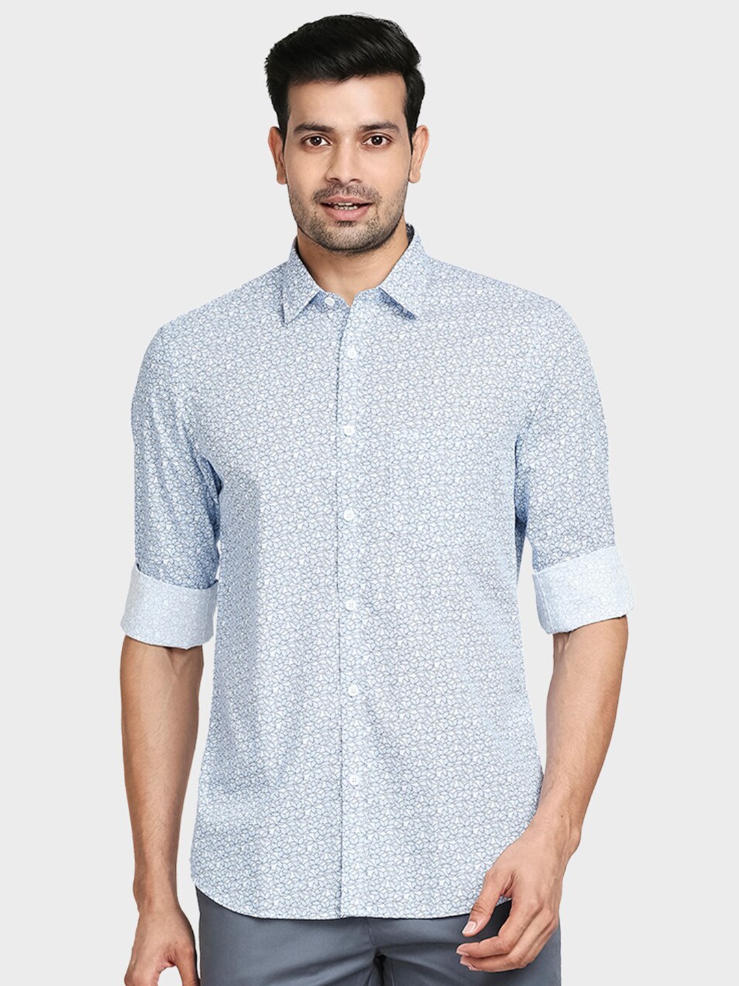 

ColorPlus Men Blue Tailored Fit Floral Printed Casual Shirt