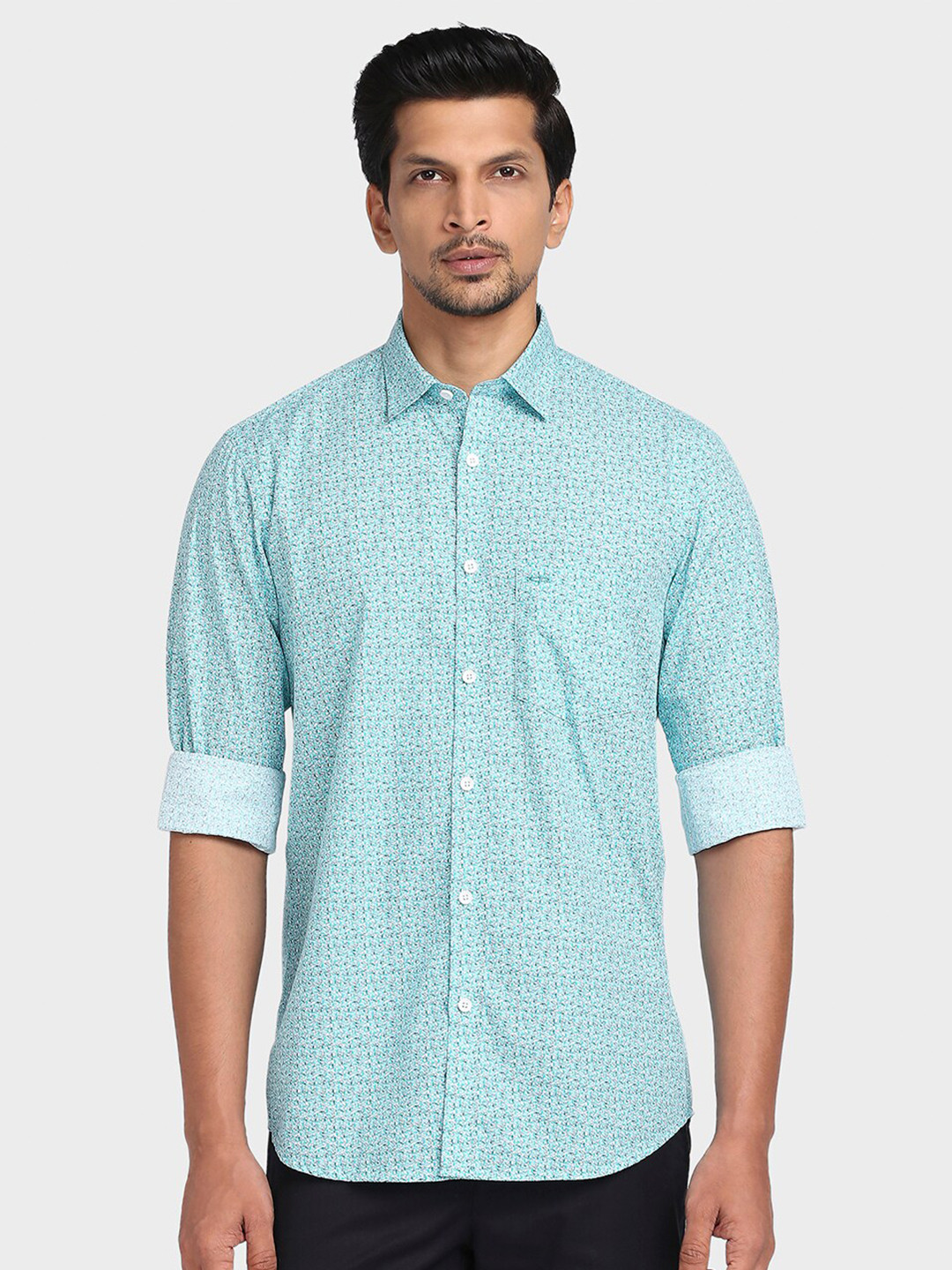 

ColorPlus Men Green Tailored Fit Printed Pure Cotton Casual Shirt