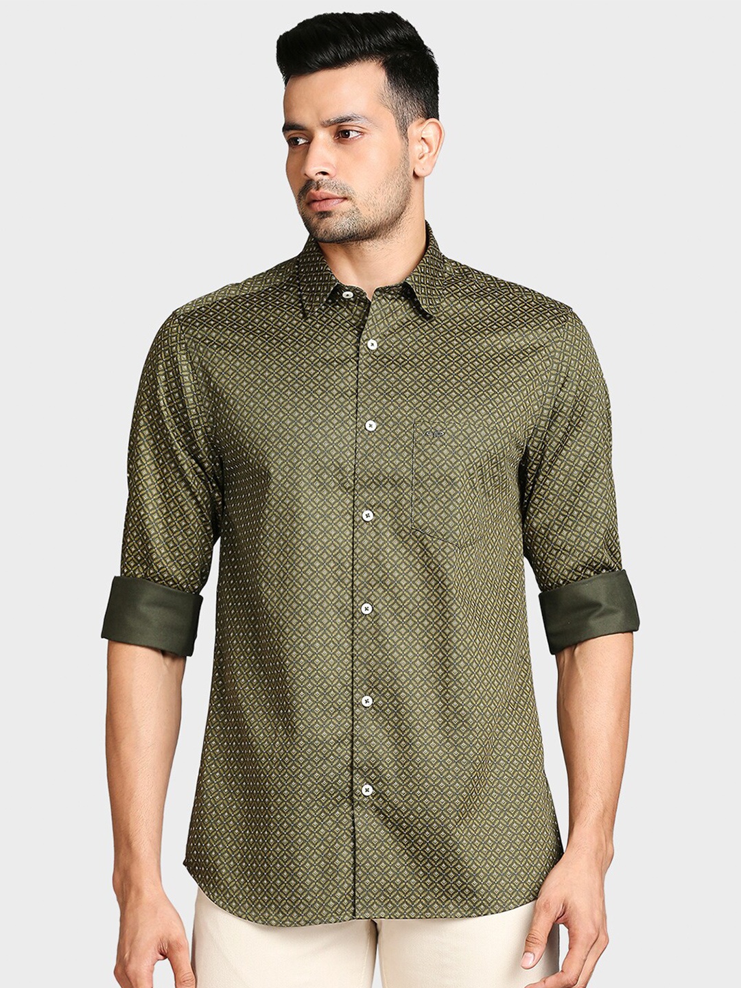 

ColorPlus Men Green Tailored Fit Printed Casual Shirt