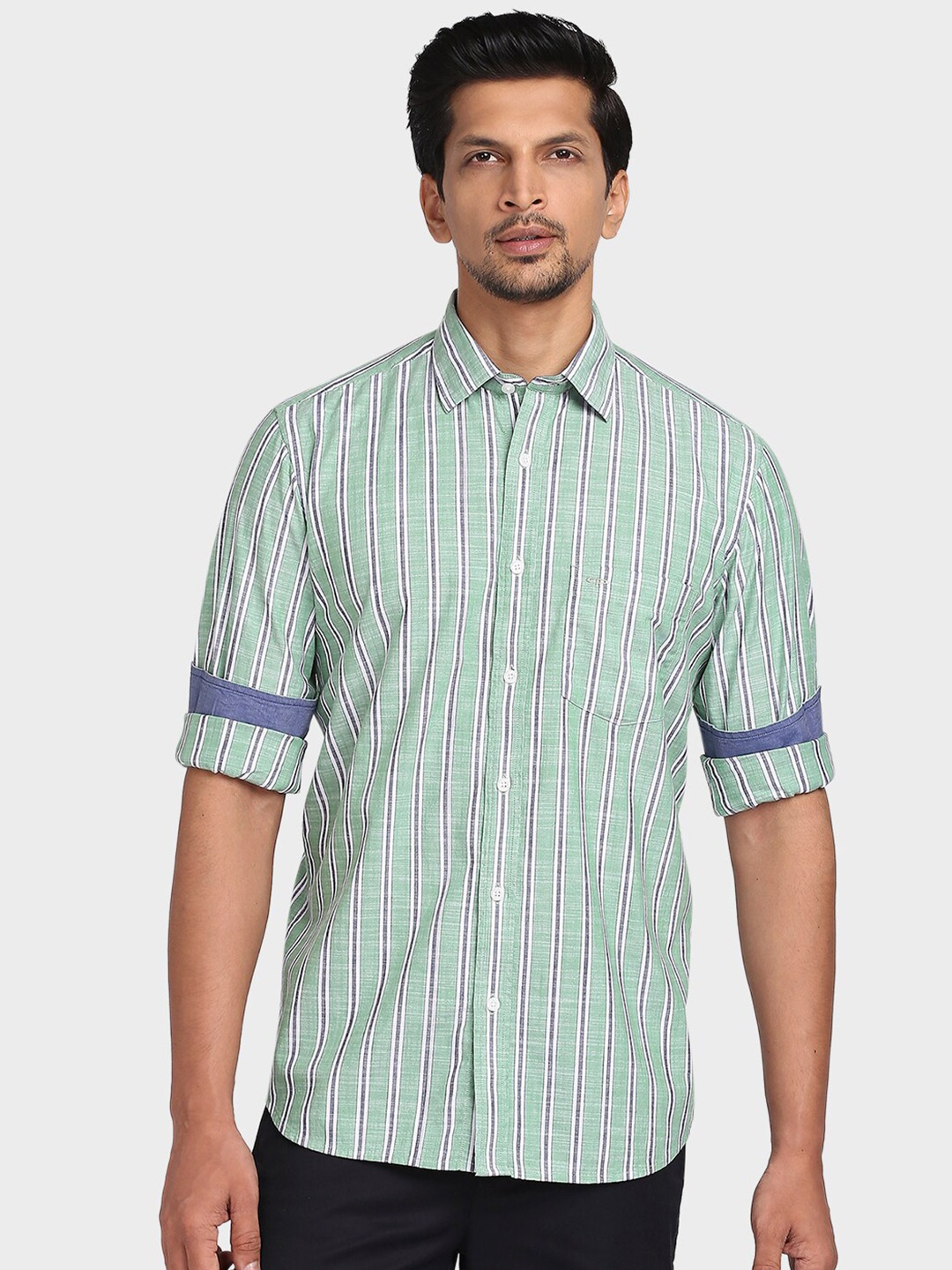 

ColorPlus Men Green Tailored Fit Striped Casual Shirt