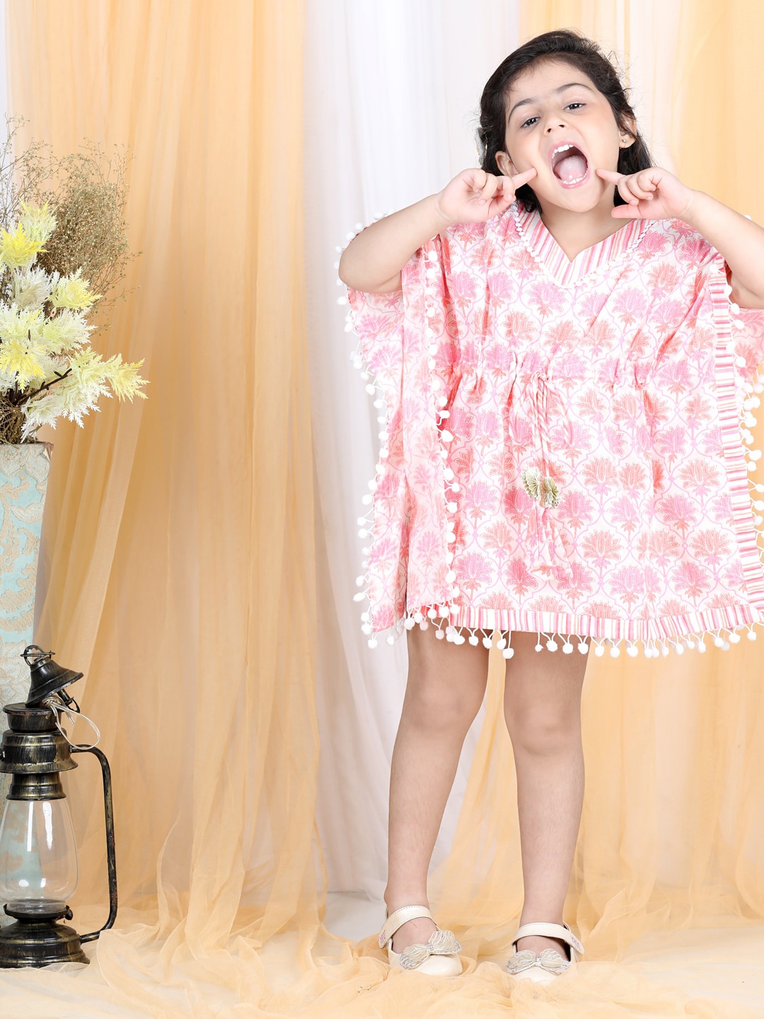 

LIL PITAARA Pink & White Ethnic Motifs Kaftan Dress