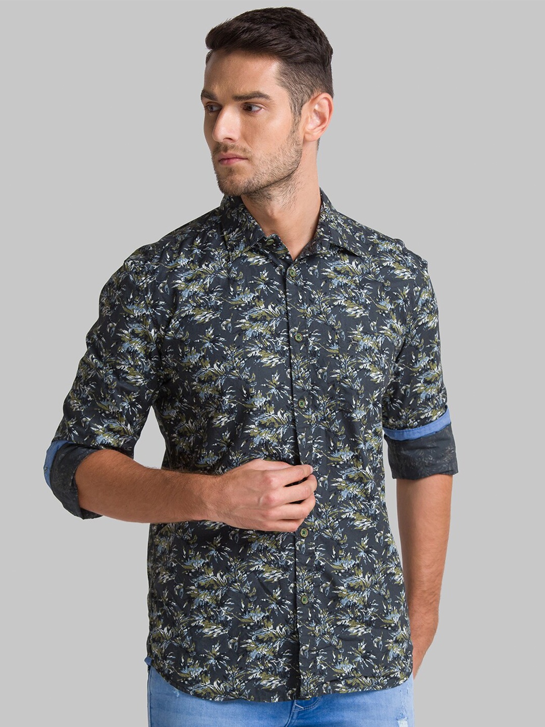 

Parx Men's Green Slim Fit Floral Printed Casual Shirt