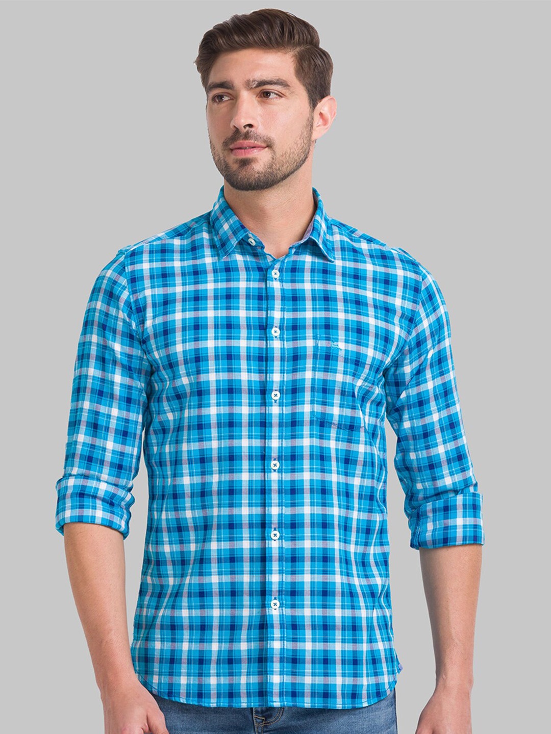 

Parx Men Blue Slim Fit Checked Casual Shirt