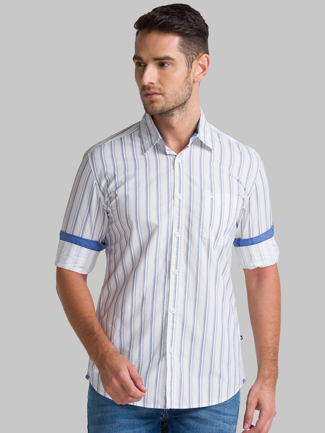 

Parx Men White Slim Fit Striped Casual Shirt