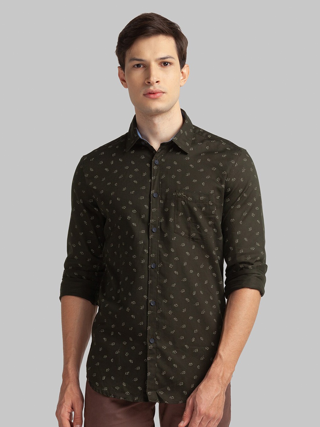 

Parx Men Green Slim Fit Floral Printed Casual Shirt