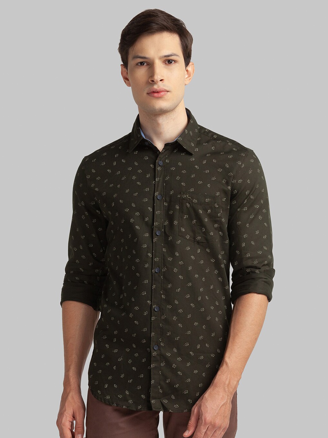 

Parx Men Green Slim Fit Floral Printed Casual Shirt