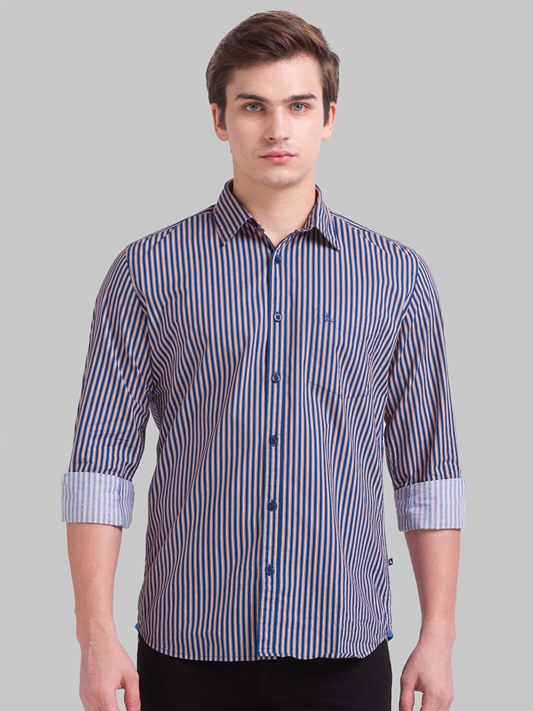 

Parx Men Blue Slim Fit Multi Stripes Striped Pure Cotton Casual Shirt