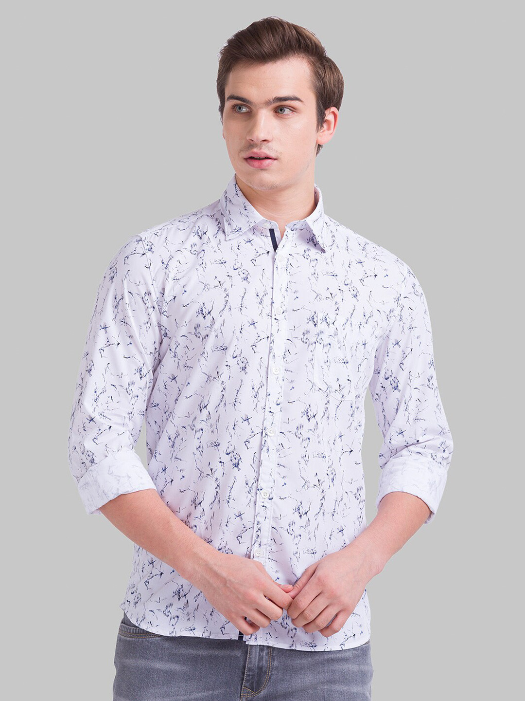 

Parx Men White & Blue Slim Fit Floral Printed Cotton Casual Shirt