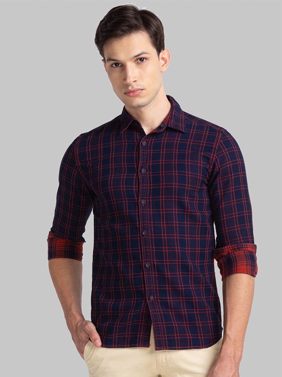 

Parx Men Red Slim Fit Tartan Checks Checked Cotton Casual Shirt