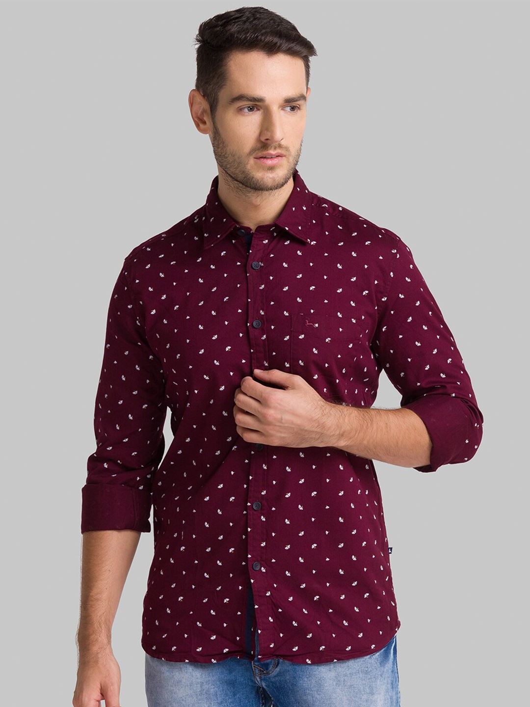 

Parx Men Red Slim Fit Printed Casual Shirt