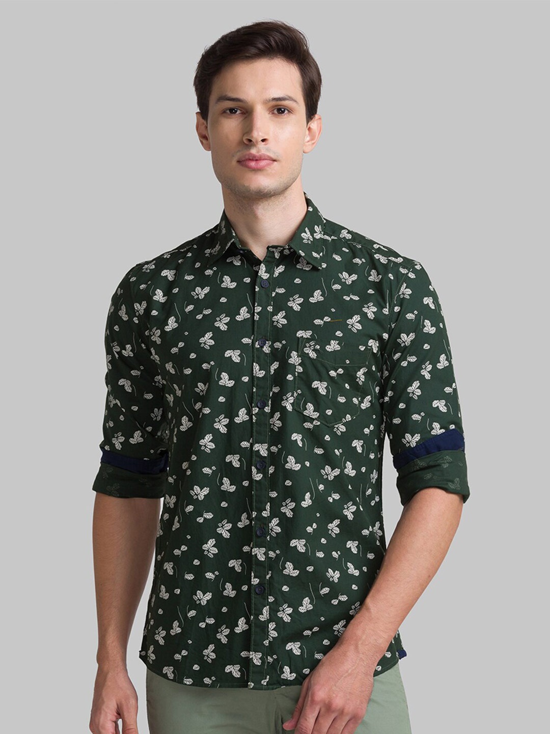 

Parx Men Green Slim Fit Floral Printed Pure Cotton Casual Shirt