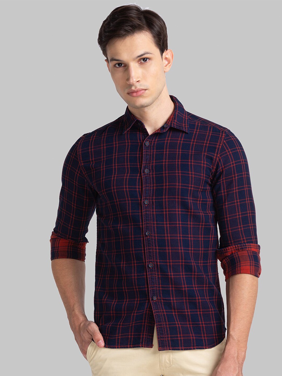 

Parx Men Red Slim Fit Tartan Checks Checked Casual Shirt