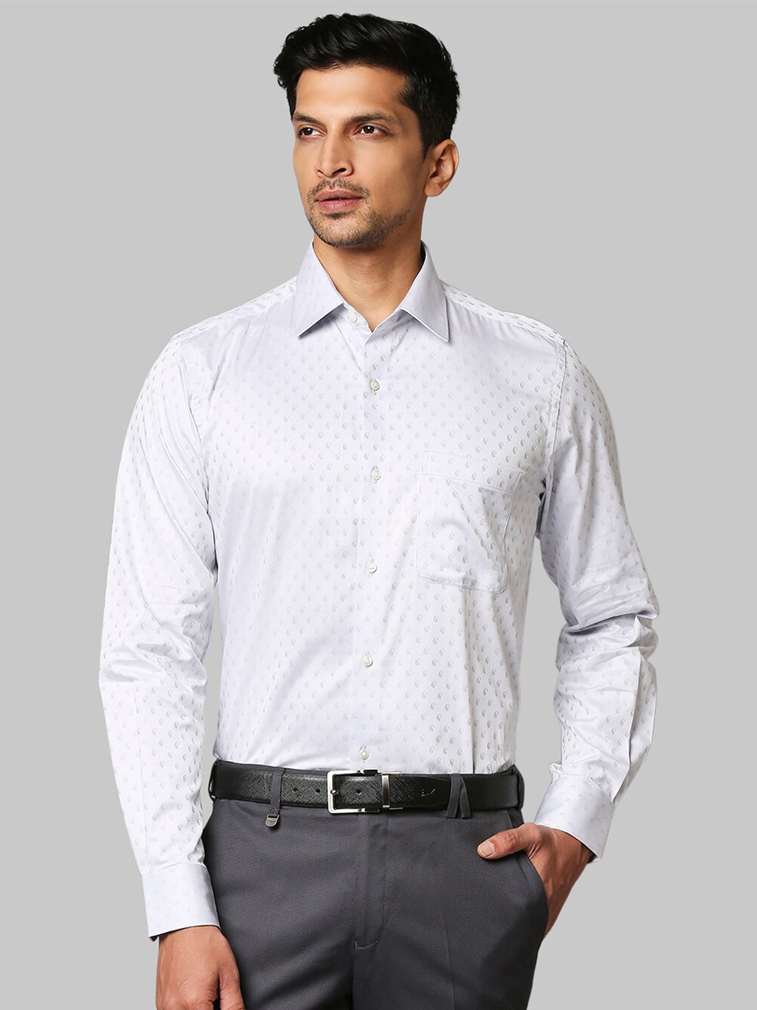 

Raymond Men Grey Printed Pure Cotton Formal Shirt