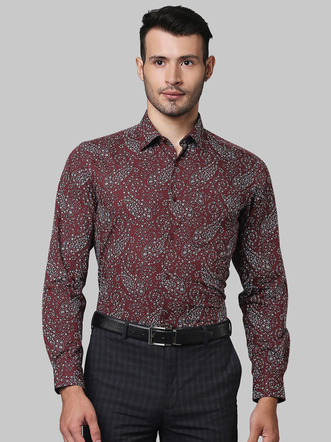 

Raymond Men Maroon Floral Printed Formal Shirt
