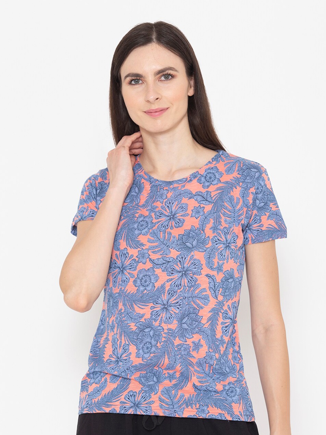 

Vami Women Multicoloured Floral Printed Slim Fit T-shirt, Multi