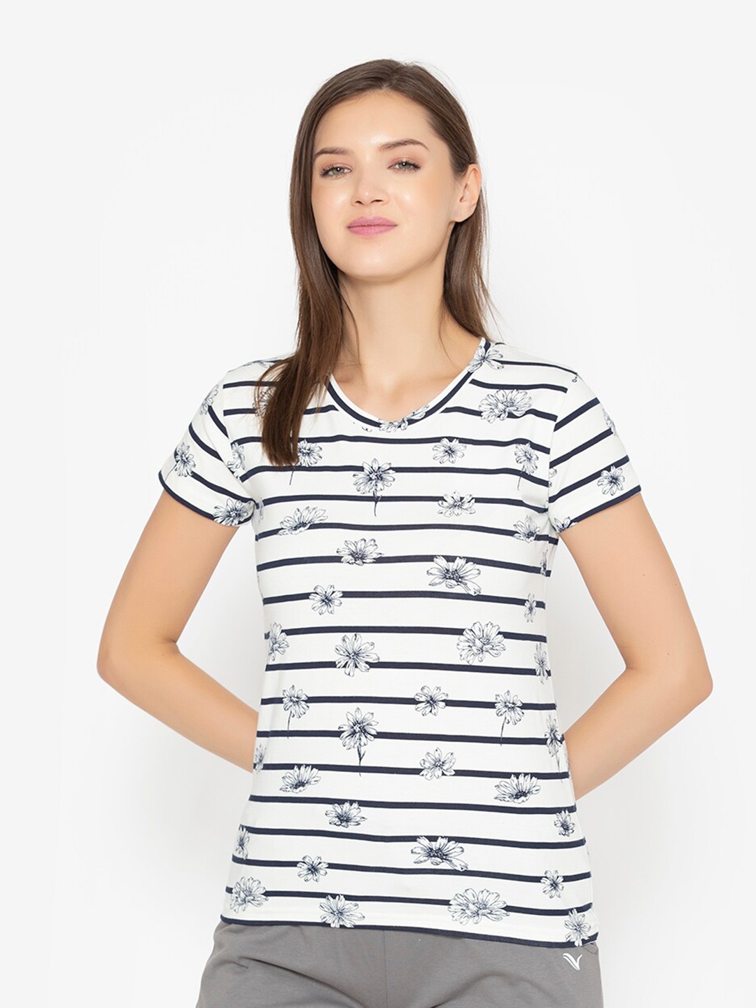 

Vami Women White Striped Slim Fit T-shirt