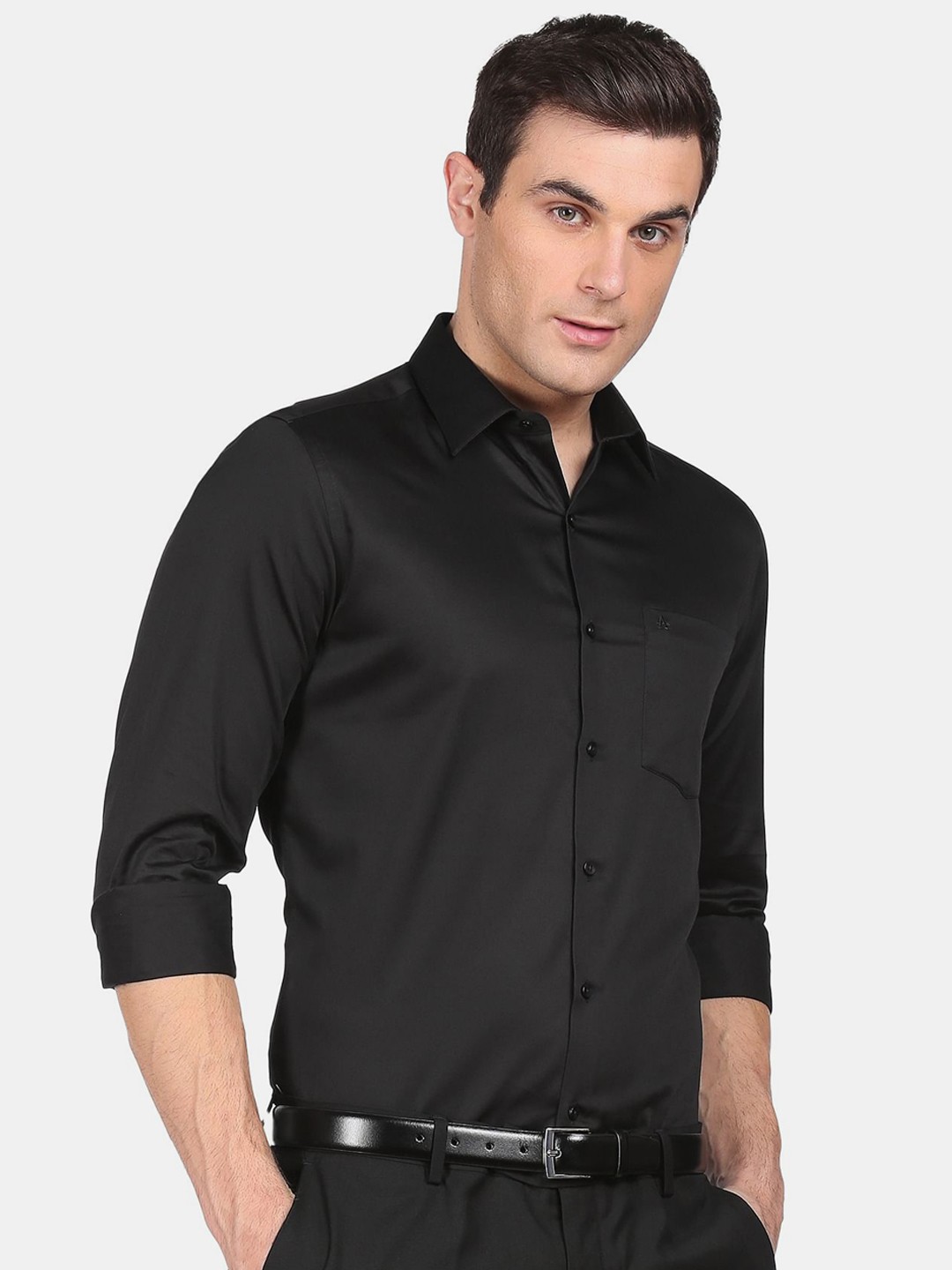 

Arrow Men Black Slim Fit Solid Formal Shirt