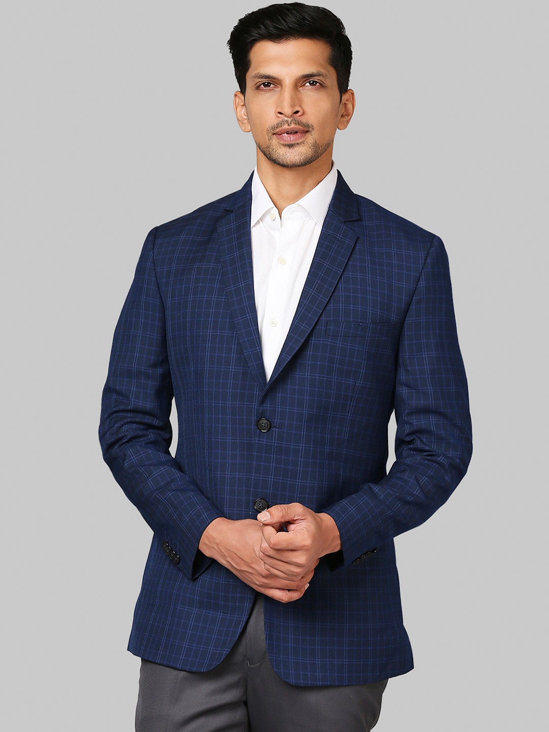 

Raymond Men Blue & Black checked Slim-Fit Pure Linen Blazer
