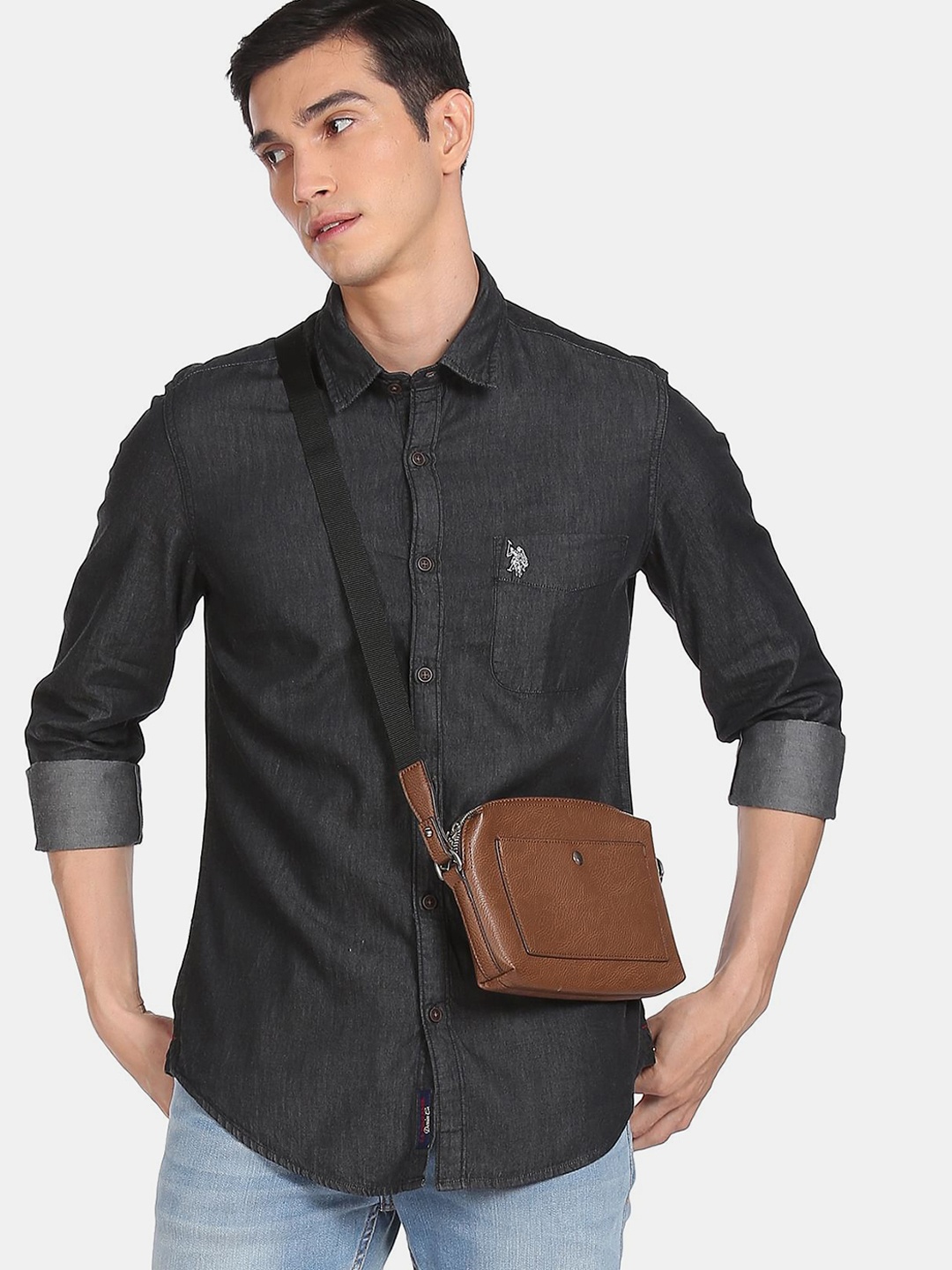 

U.S. Polo Assn. Denim Co.Men Black Solid Chambray Casual Shirt