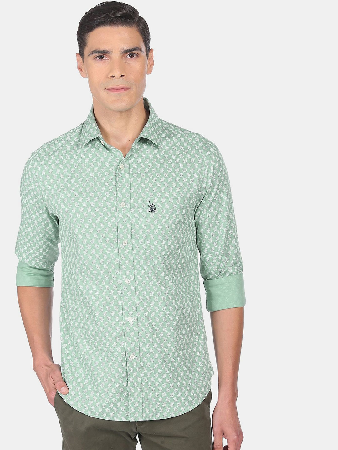 

U S Polo Assn Men Green Regular Fit Floral Printed Cotton Casual Shirt
