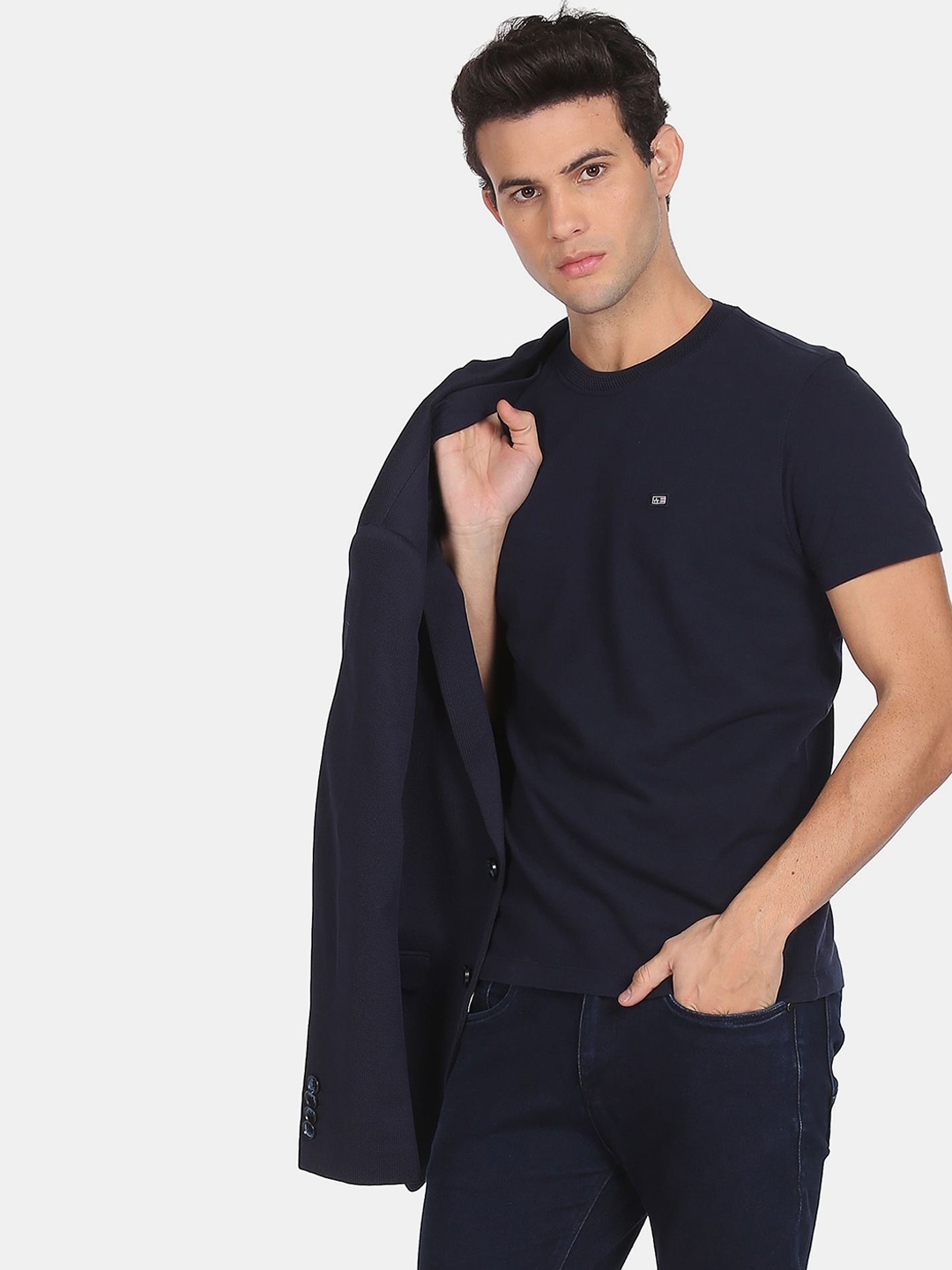 

Arrow Sport Men Navy Blue Brand Logo Applique T-shirt