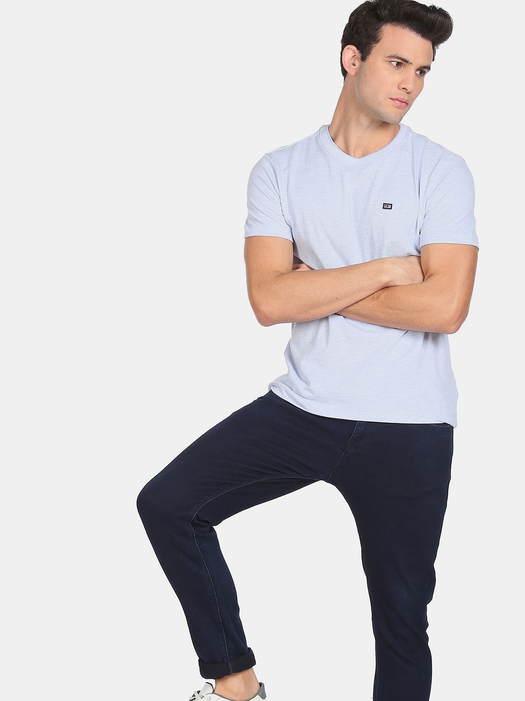 

Arrow Sport Men Blue T-shirt