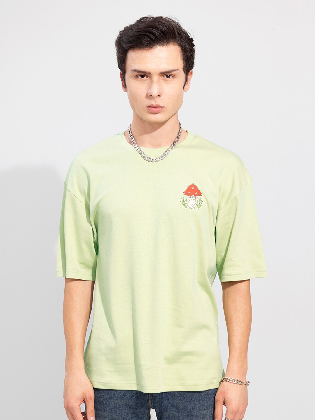 

Snitch Men Green Boxy T-shirt