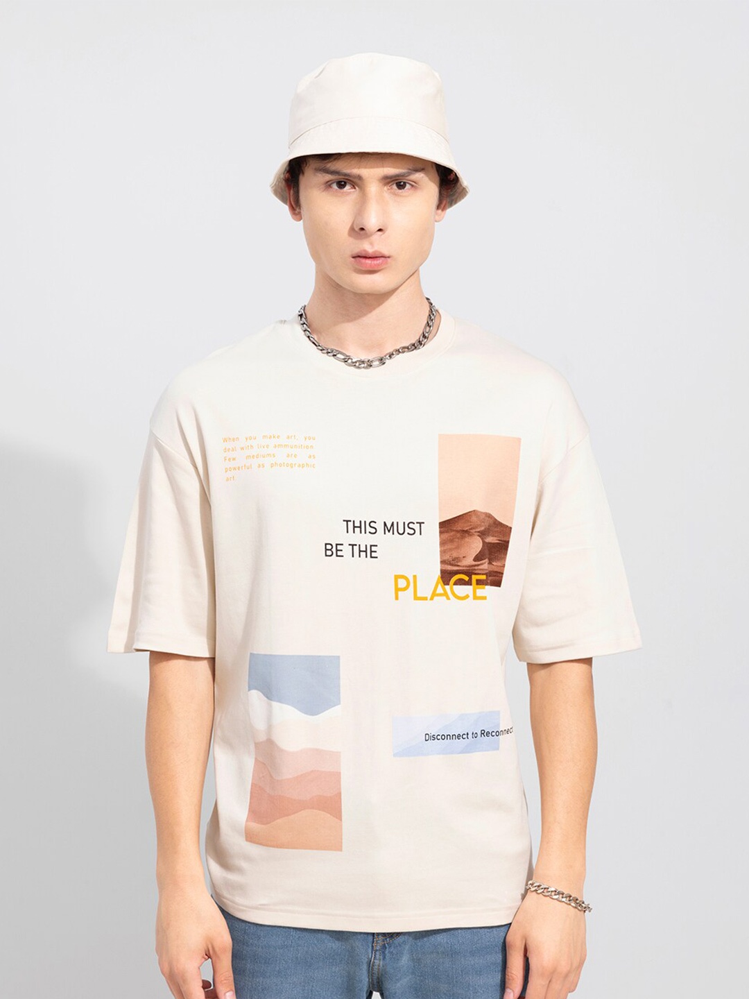 

Snitch Men Cream-Coloured Printed Boxy Cotton T-shirt