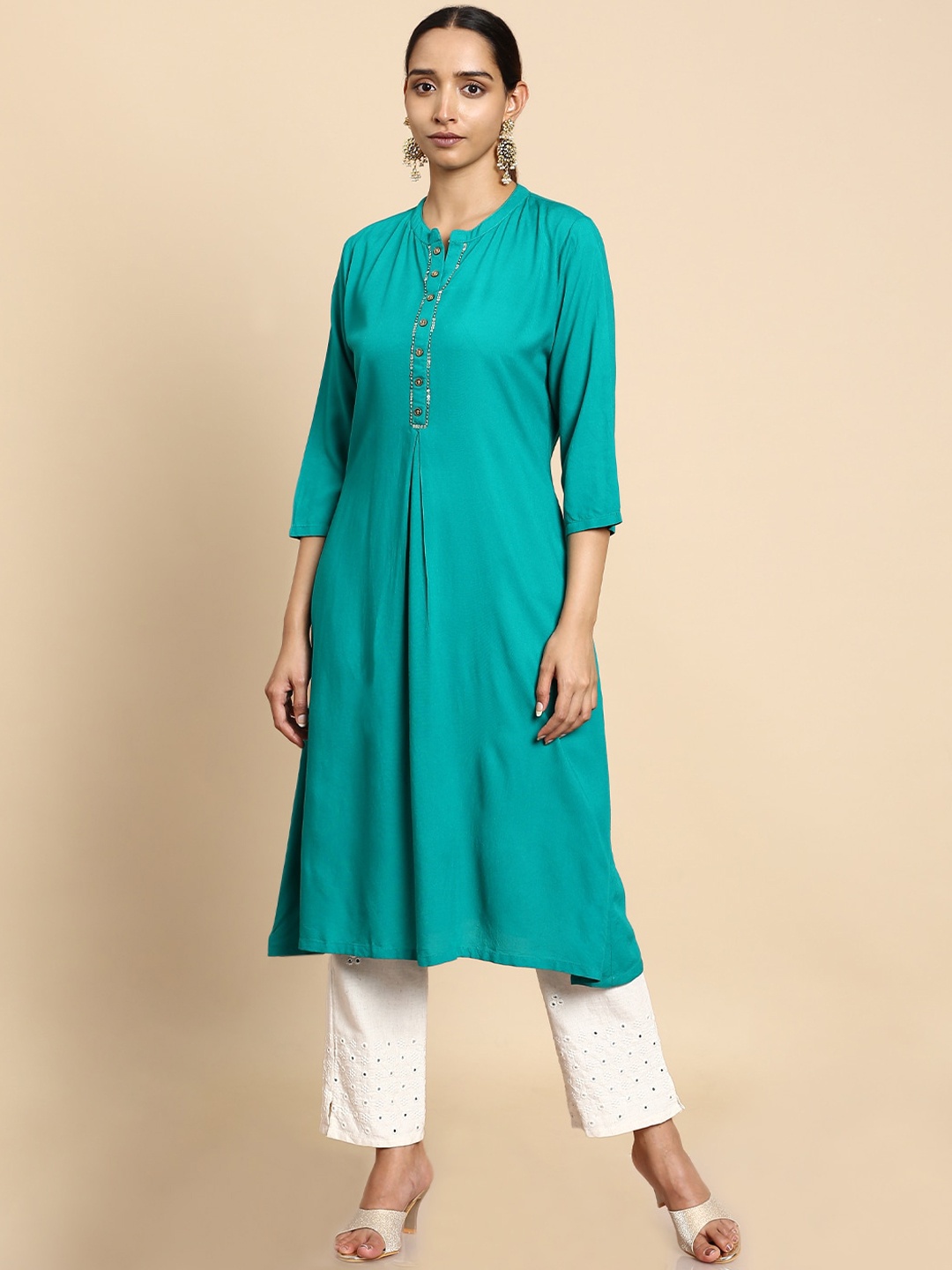 

Soch Women Green Mandarin Collar Pleated Kurta