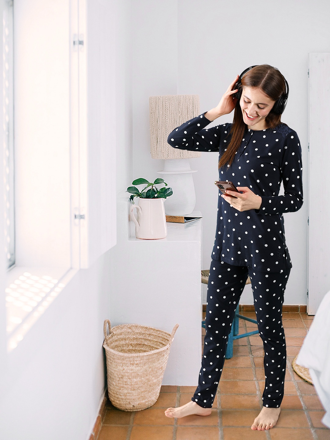 

Sweet Dreams Women Navy Blue & White Polka Dot Printed Pure Cotton Night suit