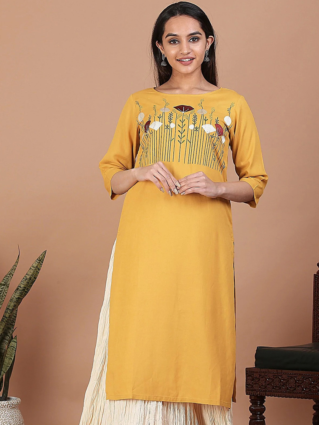 

Rustorange Women Mustard Yellow Floral Embroidered Kurta