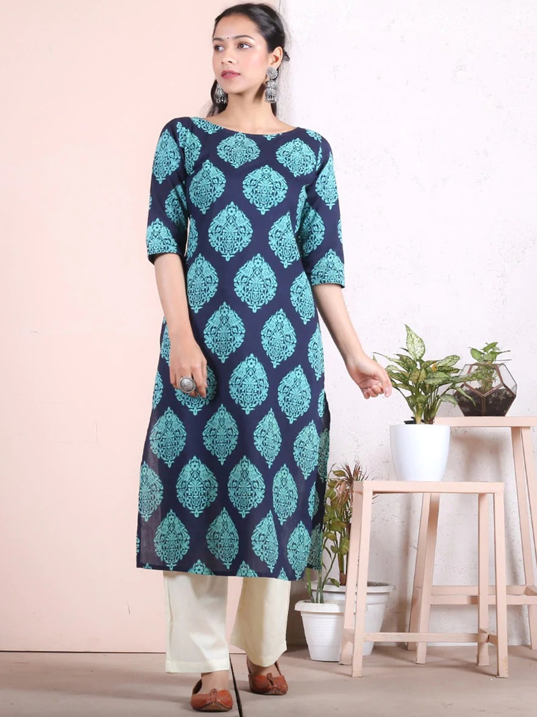 

Rustorange Women Blue Ethnic Motifs Printed Kurta