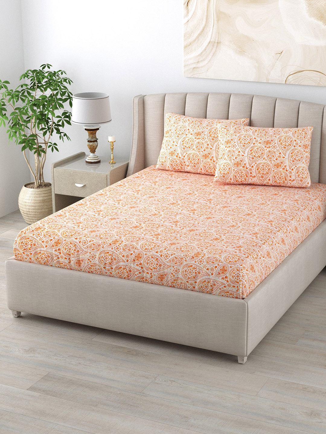 

LINENWALAS Happy Sleeping Orange & White Floral 180 TC Queen Bedsheet with 2 Pillow Covers