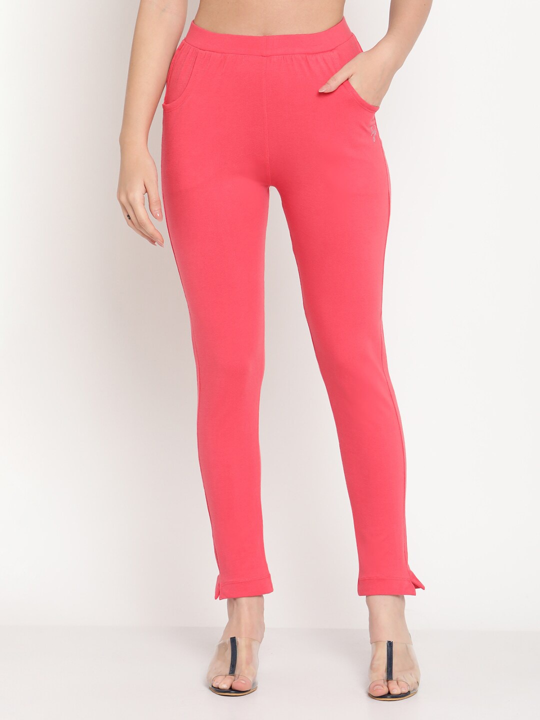 

TAG 7 Women Coral Pink Solid Jeggings