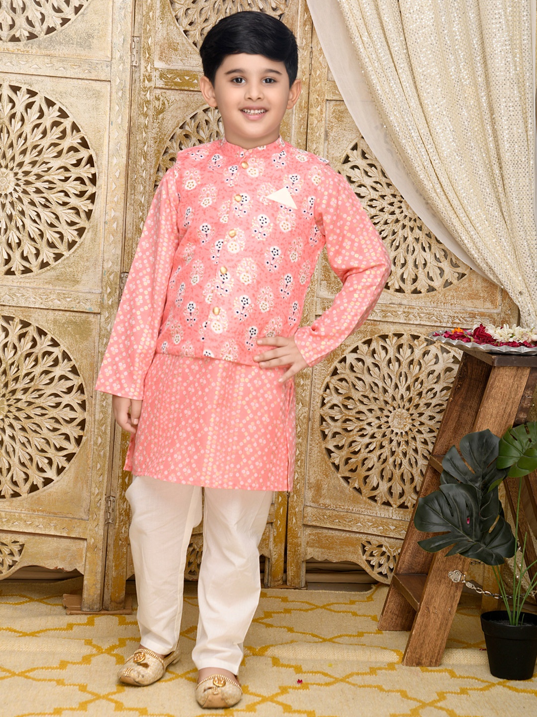 

SAKA DESIGNS Boys Peach-Coloured Bandhani Printed Kurta with Pyjamas