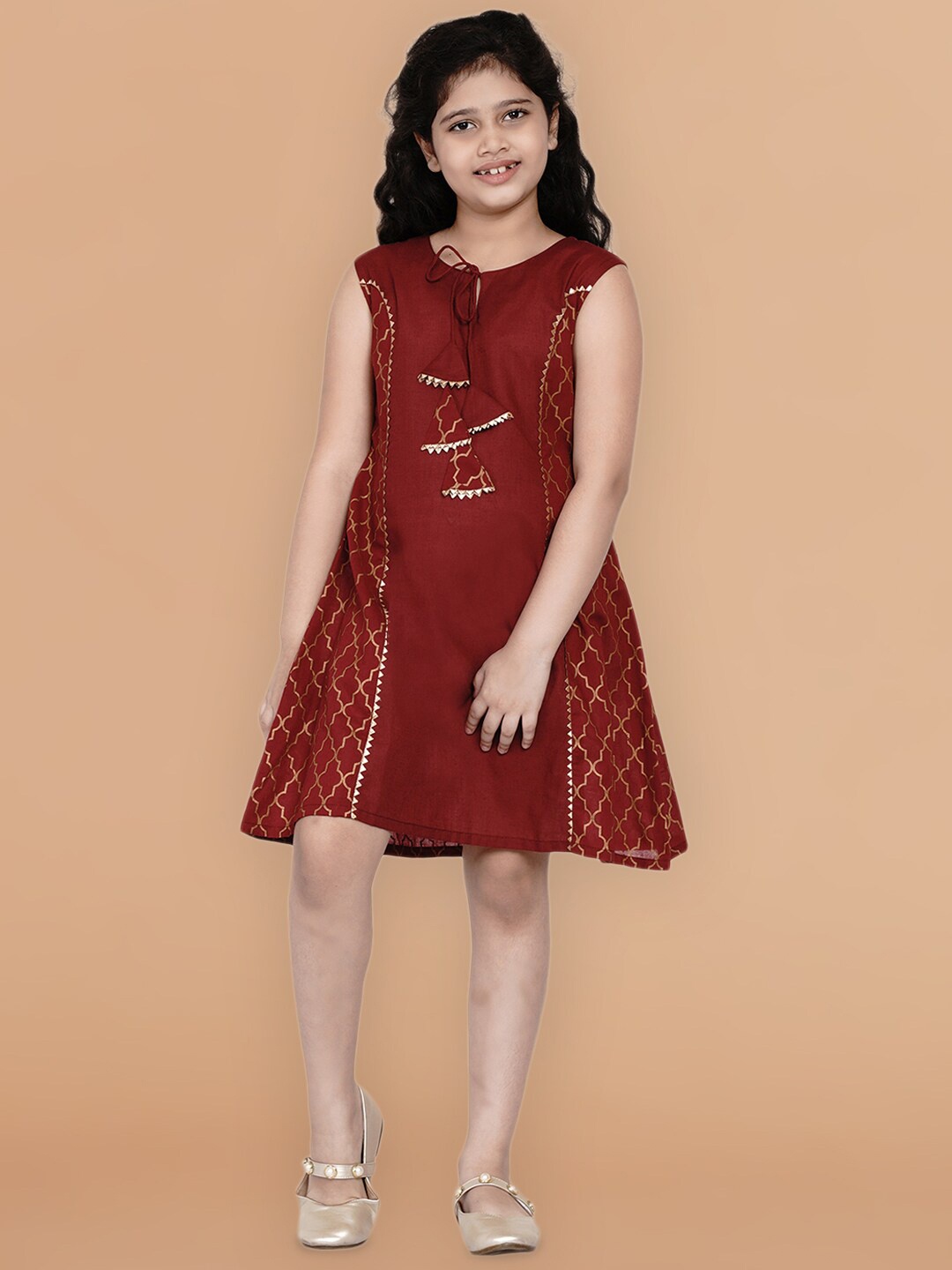 

Bitiya by Bhama Maroon & Gold-Toned Ethnic Motifs Layered A-Line Dress