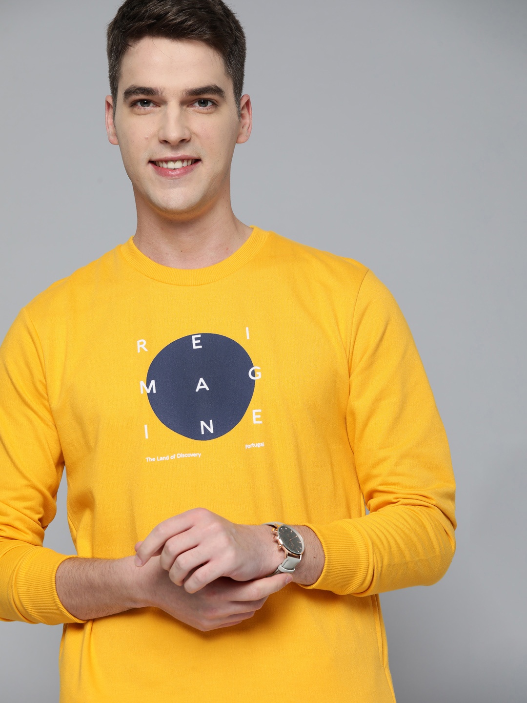 

Mast & Harbour Men Mustard Yellow & Blue Printed Sweatshirt