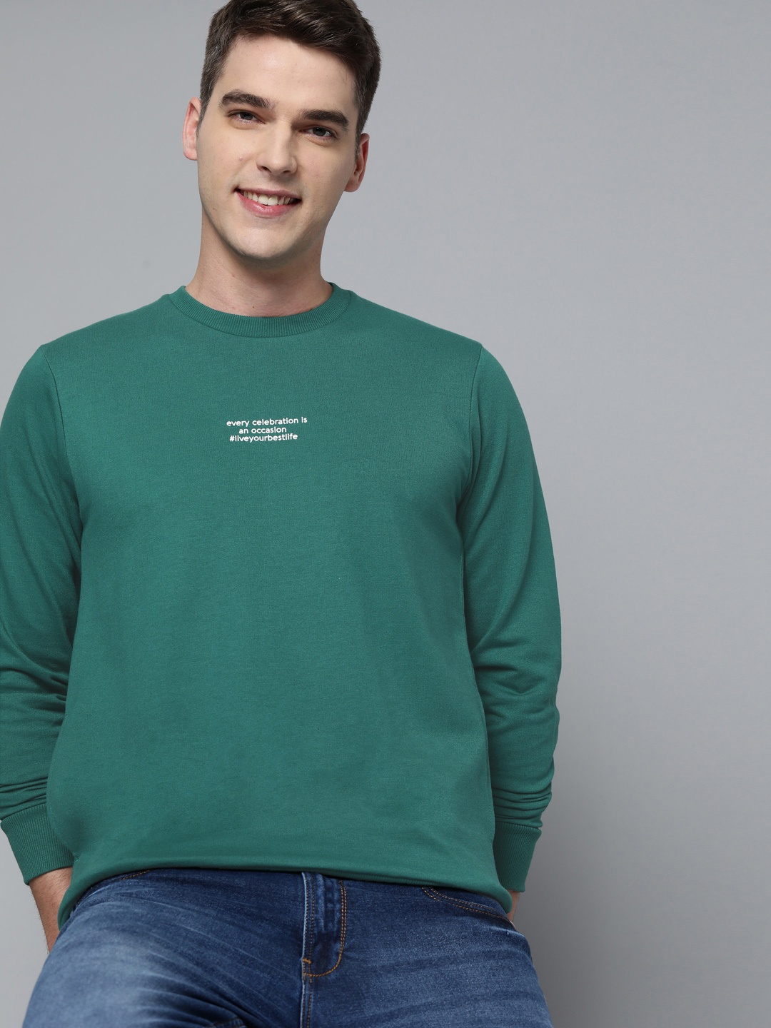 

Mast & Harbour Men Green Printed Sweatshirt