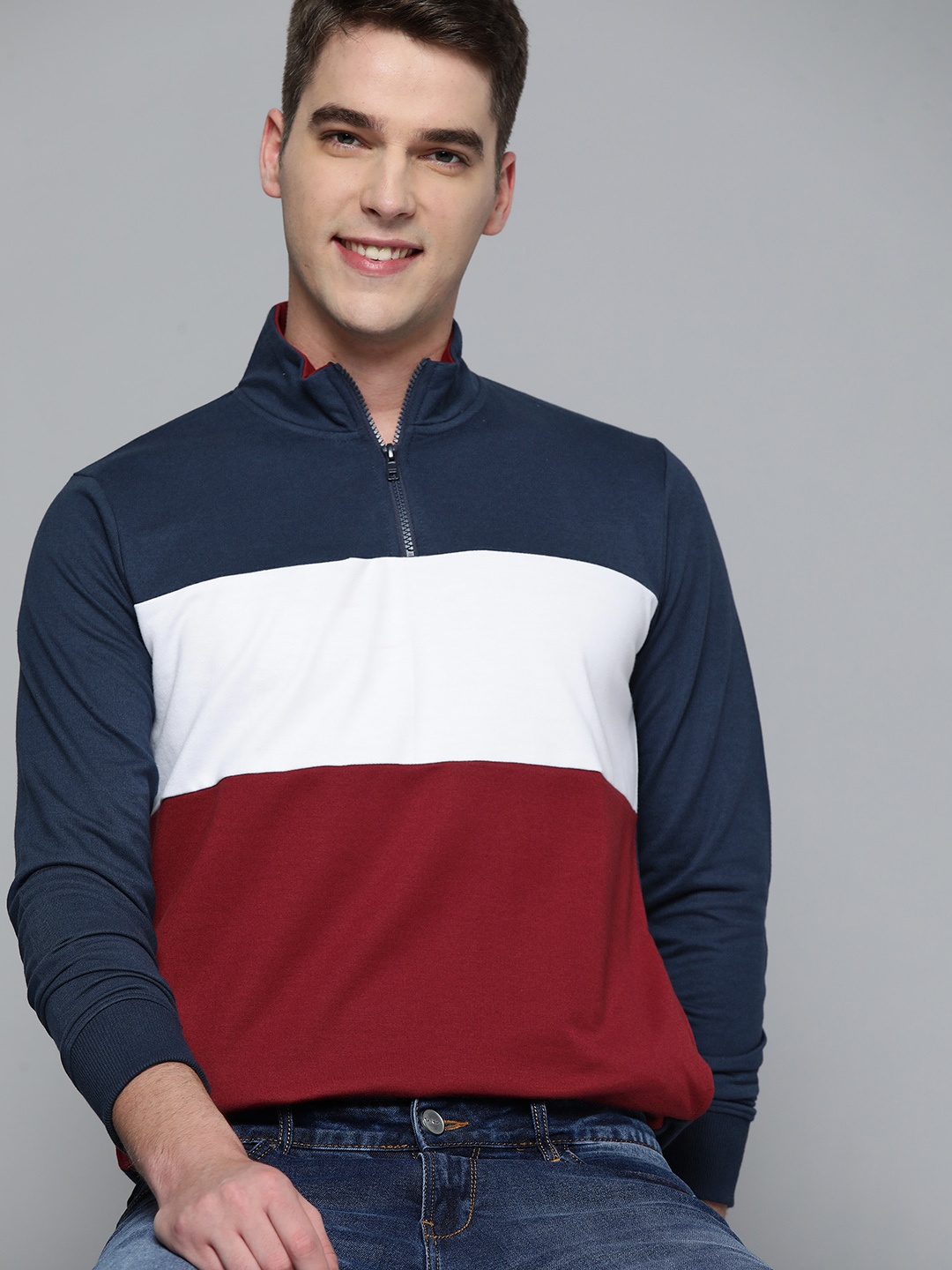 

Mast & Harbour Men Navy Blue & White Colourblocked Sweatshirt