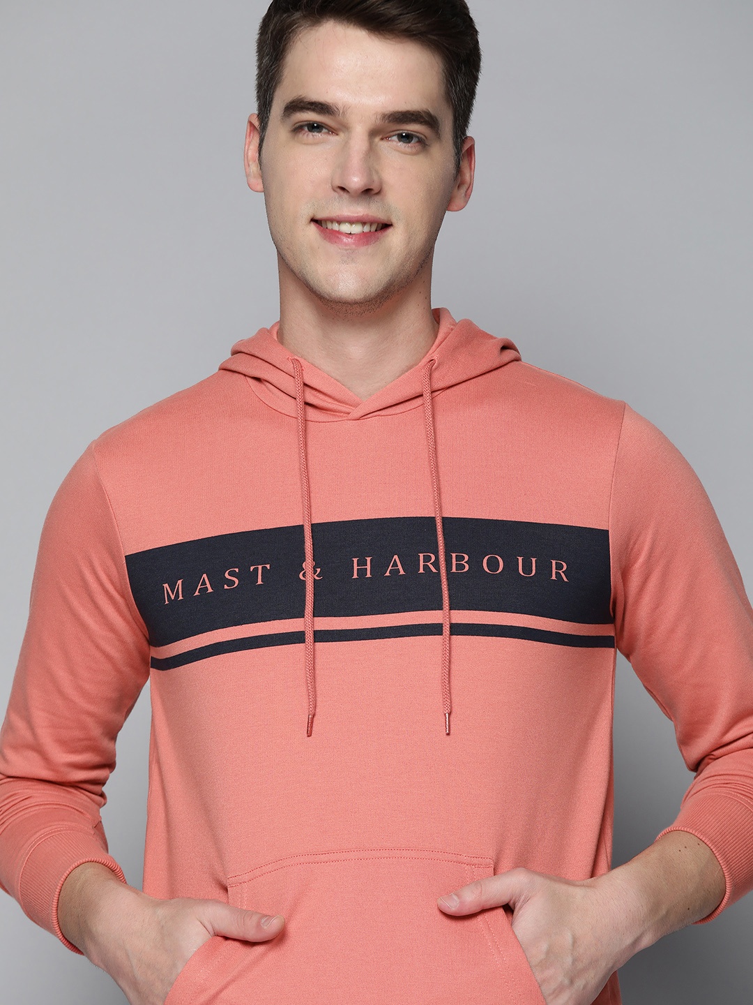 

Mast & Harbour Men Dusty Pink & Navy Blue Printed Hooded Sweatshirt, Rose