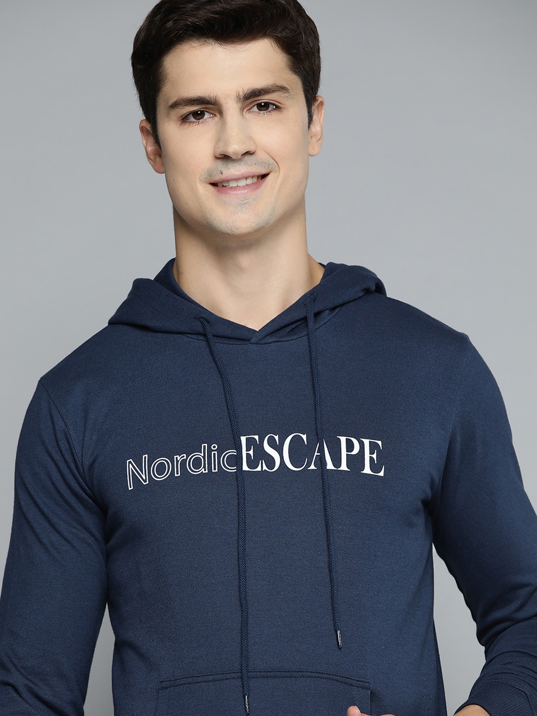 

Mast & Harbour Men Navy Blue & White Printed Hooded Sweatshirt
