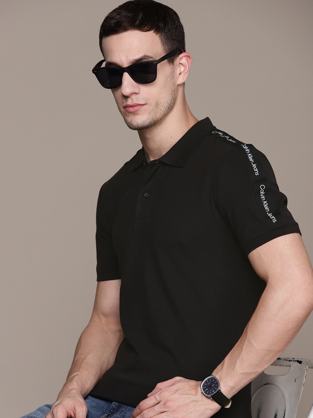 

Calvin Klein Jeans Men Black Polo Collar T-shirt