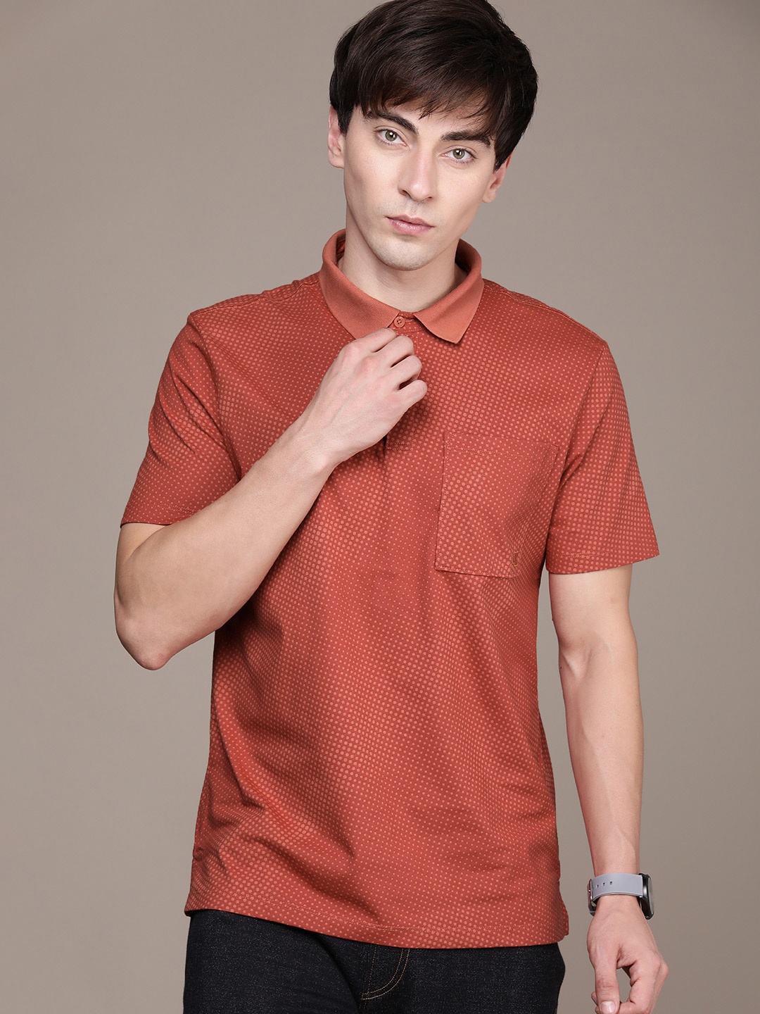 

Calvin Klein Jeans Men Orange & Red Polka Dot Printed Polo Collar T-shirt