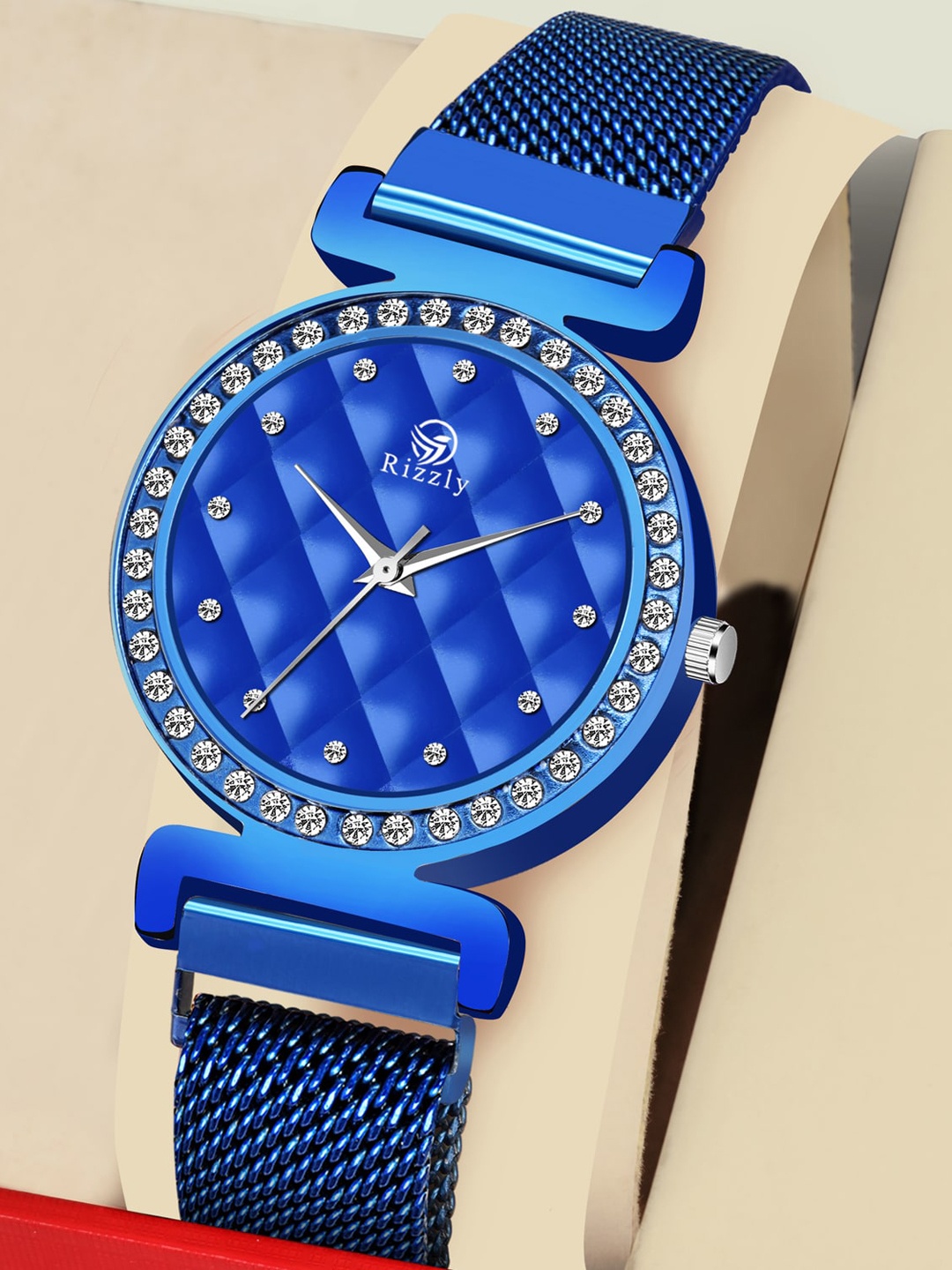 

Septem Women Blue Embellished Dial & Blue Stainless Steel Bracelet Style Straps Analogue Watch