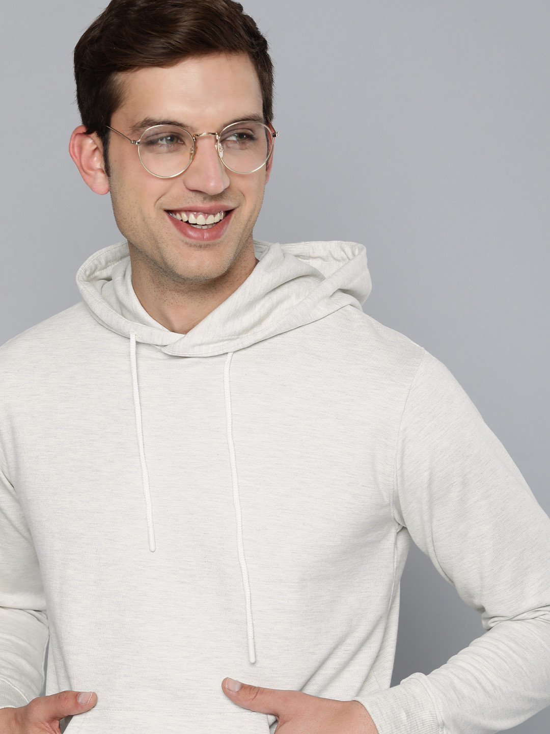 

Mast & Harbour Men Grey Melange Solid Hooded Sweatshirt